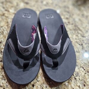 Reef Black and Gray Women's Sandals